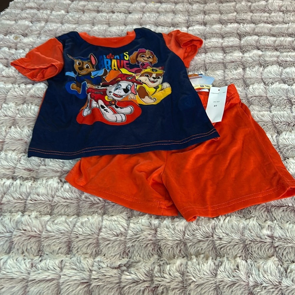 Paw Patrol 2 pc outfit size 4T